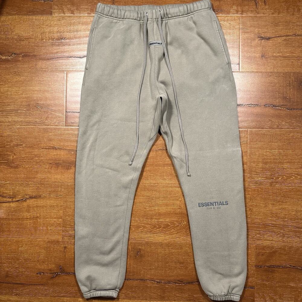 Fear of God Essentials Sweatpants Mens L Gray Tapered Jogger Sweats Streetwear